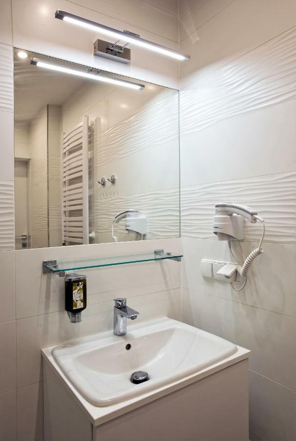 Zuraw Apartment *